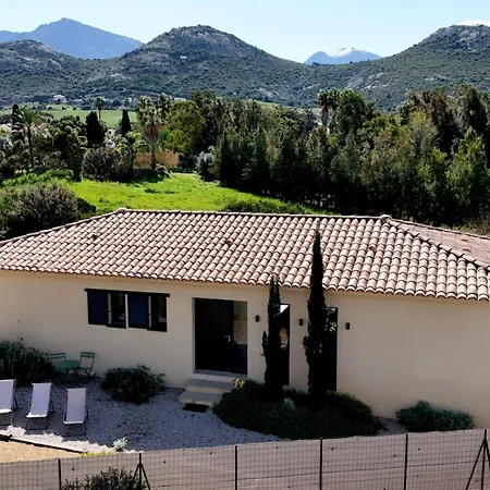 La Genevieve, Maison 6 Personnes Avec Piscine 别墅