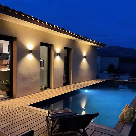 La Genevieve, Maison 6 Personnes Avec Piscine * 卡伦扎纳