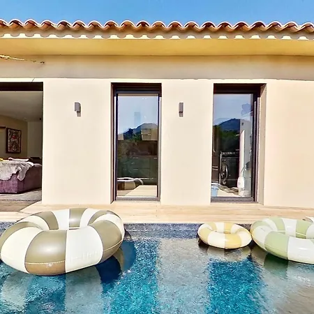La Genevieve, Maison 6 Personnes Avec Piscine 卡伦扎纳
