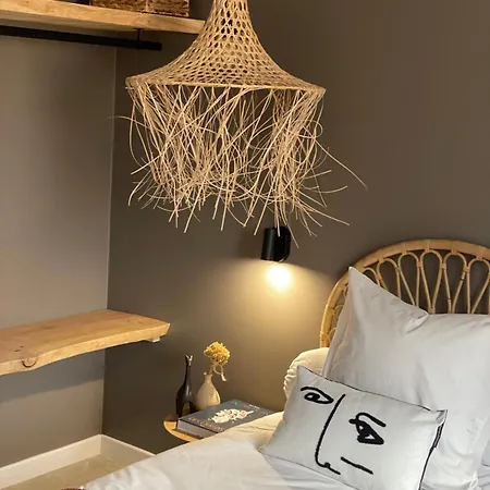 La Genevieve, Maison 6 Personnes Avec Piscine 别墅 *