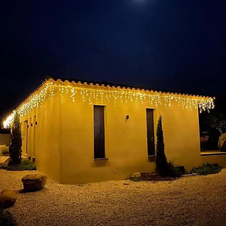 La Genevieve, Maison 6 Personnes Avec Piscine