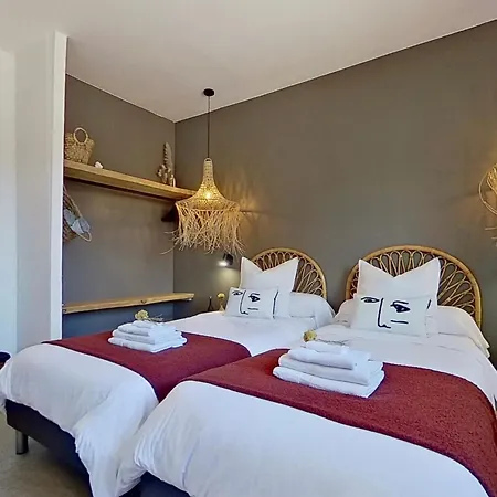 La Genevieve, Maison 6 Personnes Avec Piscine *