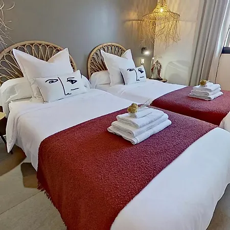 La Genevieve, Maison 6 Personnes Avec Piscine 卡伦扎纳