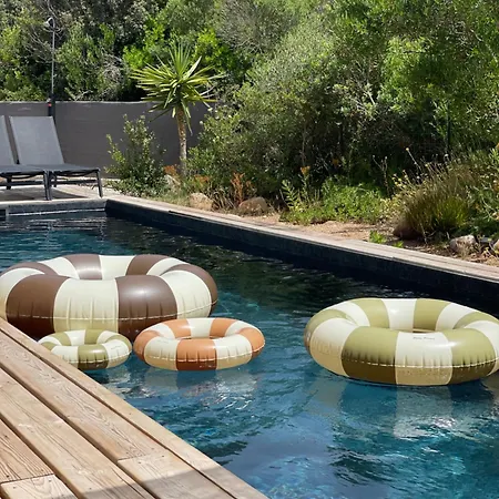 La Genevieve, Maison 6 Personnes Avec Piscine 卡伦扎纳