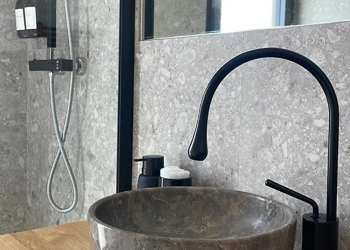 Vila La Genevieve, Maison 6 Personnes Avec Piscine *