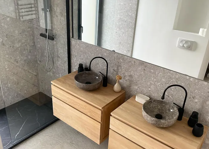 La Genevieve, Maison 6 Personnes Avec Piscine