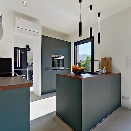 La Genevieve, Maison 6 Personnes Avec Piscine Calenzana