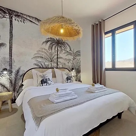 La Genevieve, Maison 6 Personnes Avec Piscine Willa Calenzana