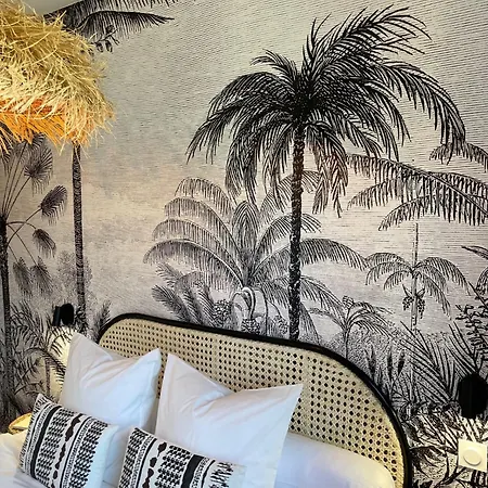 La Genevieve, Maison 6 Personnes Avec Piscine Willa *