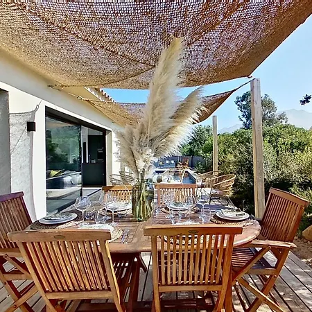 Willa La Genevieve, Maison 6 Personnes Avec Piscine