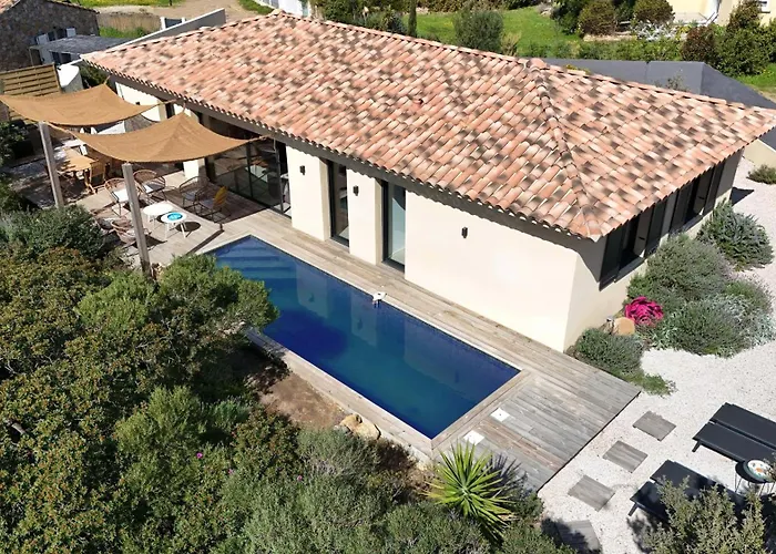 La Geneviève, Maison 6 Personnes Avec Piscine