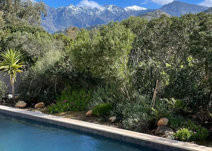 Villa La Geneviève, Maison 6 Personnes Avec Piscine *