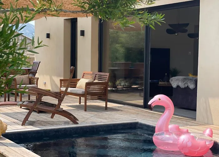 Villa La Geneviève, Maison 6 Personnes Avec Piscine *