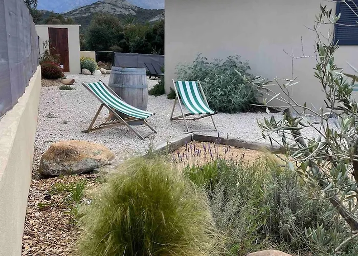 Villa La Geneviève, Maison 6 Personnes Avec Piscine *