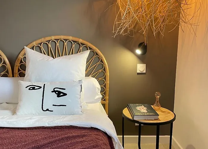 La Geneviève, Maison 6 Personnes Avec Piscine *