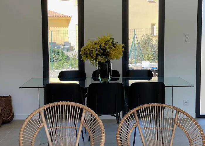 Villa La Geneviève, Maison 6 Personnes Avec Piscine *