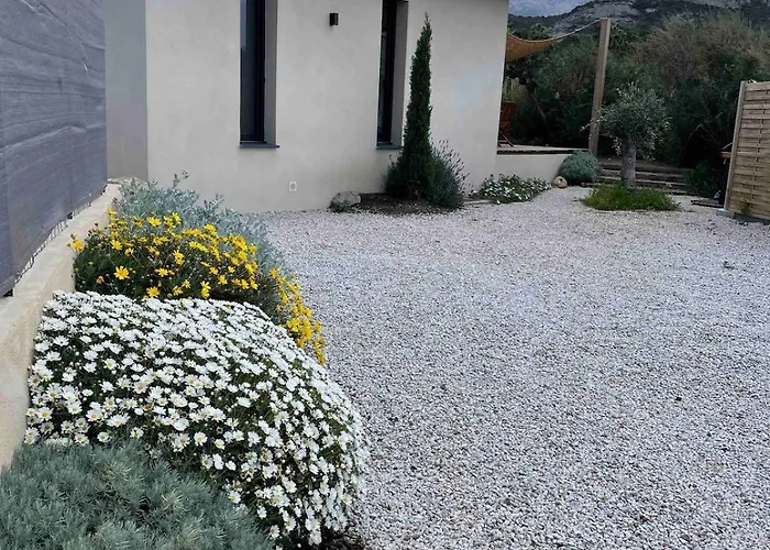 Villa La Geneviève, Maison 6 Personnes Avec Piscine